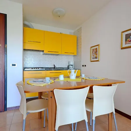Apartment Overlooking The Sea And The Marina *