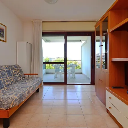Apartment Overlooking The Sea And The Marina *