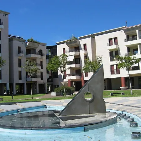Apartment Overlooking The Sea And The Marina *